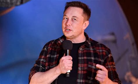 Forbes List एलन मस्क को पीछे छोड़ ये शख्स बने दुनिया के सबसे अमीर आदमी Elon Musk Briefly