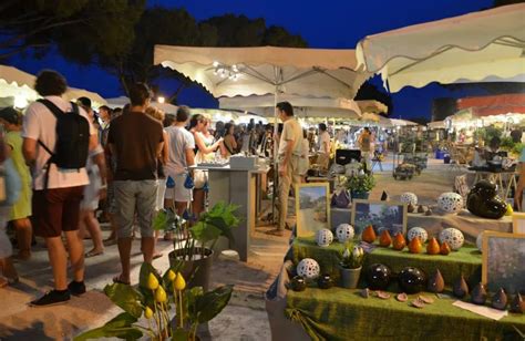 March Nocturne Artisanal Au Village M Di Val Bormes Les Mimosas