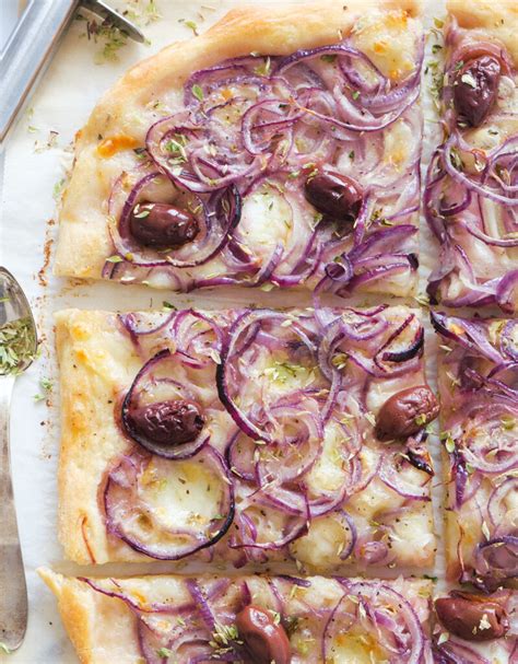 Easy Onion Pizza The Clever Meal