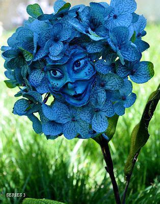 Alice In Wonderland Talking Flower Smiling Hydrangea Sutherland Resin