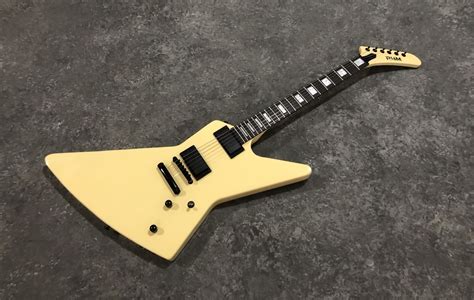 P4m James Hetfield Explorer 6 Strings Electric Guitar Cream Yellow St