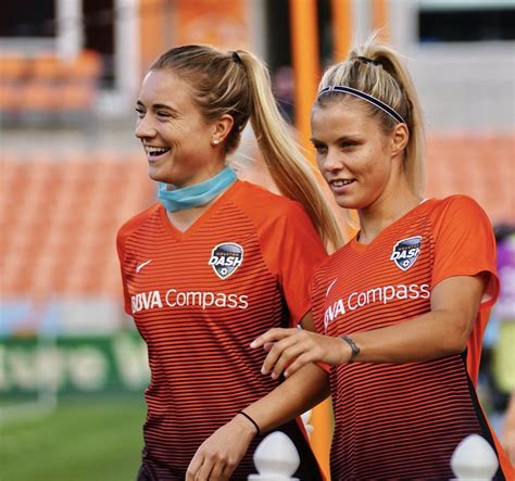 Kristie Mewis And Rachel Daly Houston Dash Womens Soccer Team