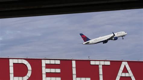 Delta Air Lines Posts A Narrow Q Profit And Says Travel Demand Remains