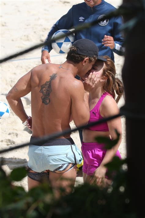 Foto Mais Um Beijinho Larissa Manoela E Andr Luiz Frambach N O