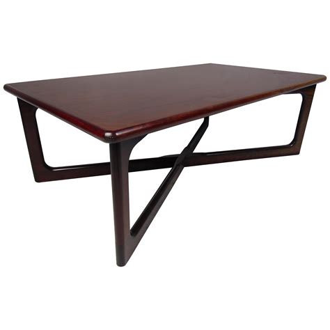 Danish Mid Century Modern Rosewood Coffee Table At 1stdibs