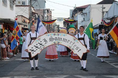 Sommerfest acontece em Domingos Martins shows de graça Veja a