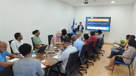 El Clúster Marítimo de Canarias organiza en Cabo Verde un seminario