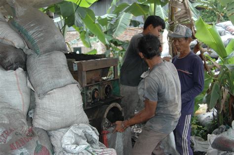 Dsc Copy Proses Pembuatan Bio Briket Dari Limbah Temp Flickr