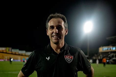 Equipe Treinada Por Léo Condé Conquista Acesso à Série A Do Brasileirão