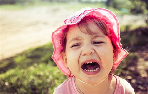 Enfant qui ne parle pas mais crie comment réagir Le Plaisir d