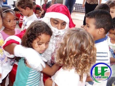 Pedagogia Doa Brinquedos Em Campanha De Natal Centro Universit Rio De