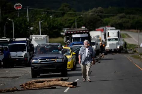 Hombre mató a dos manifestantes que bloqueaban una carretera en Panamá