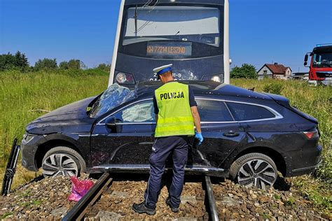 Krzycko Wielkie Śmiertelny wypadek na przejeździe kolejowym Nie żyje