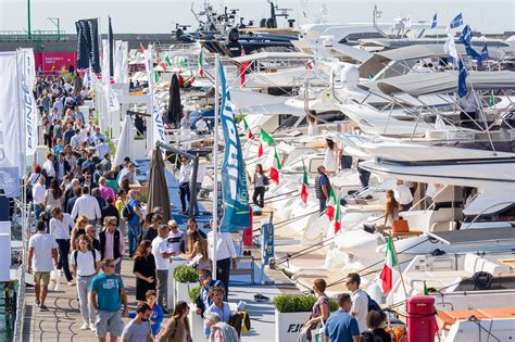 Al Via Il Salone Nautico Di Genova La Fiera Della Rinascita Del