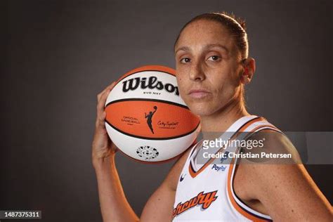 Diana Taurasi Poses Stock Fotos Und Bilder Getty Images