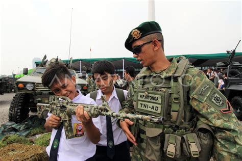 ExposiciÓn Alutsista Tni Ad Antara Foto