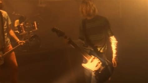 Kurt Cobain Subastar N La Guitarra Que Us En El Video De Smells Like