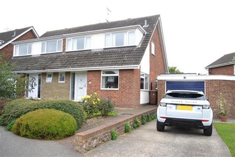 Property Valuation Longmead Avenue Great Baddow Chelmsford Cm Ey