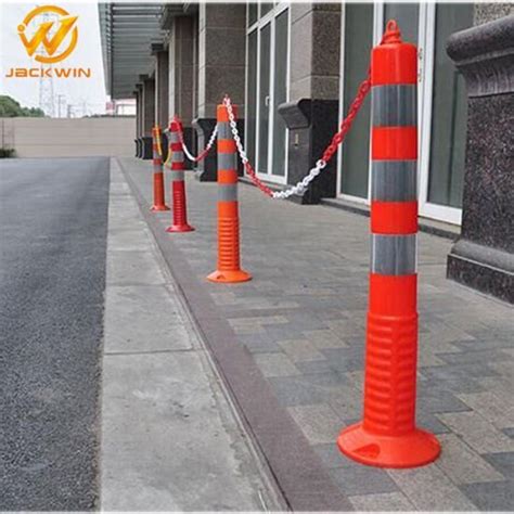 Red And Black Plastic Delineator Post For Industrial At Best Price In