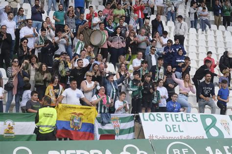 La victoria del Córdoba B ante el Salerm Puente Genil en imágenes