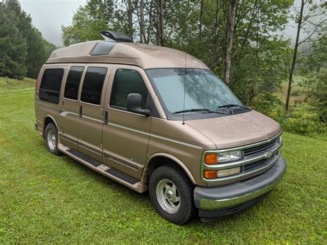 1997 Chevy Express Camper Van For Sale in Smoketown, Pennsylvania - Van Viewer