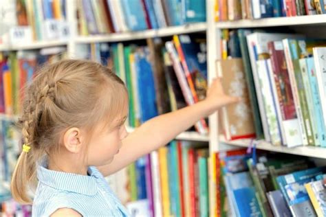 Por qué es beneficioso que los niños vayan a la biblioteca CSC