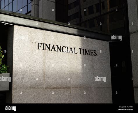 Financial Times 1 Southwark Bridge Road London Se1 9hl England Uk Stock