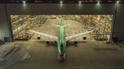 Adiós a un ícono Boeing entregó su último avión 747