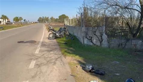 Perde Il Controllo Della Moto Grave Incidente Sulla Novoli Veglie