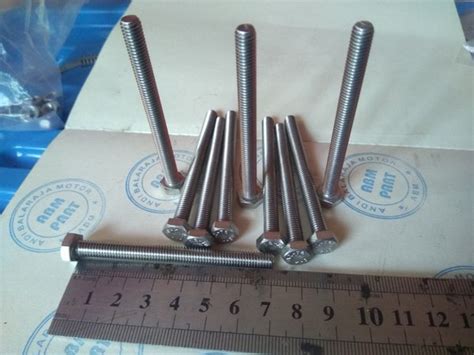 Jual Baut Stainless Ukuran M X Atau Baut Panjang Cm Di Lapak