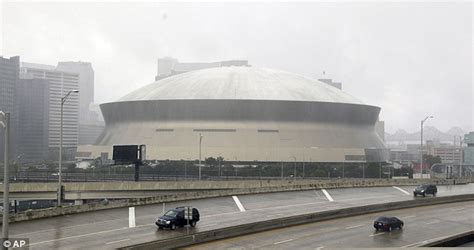 Tropical Storm Lee Streets Flooded And Thousands Without Power Daily