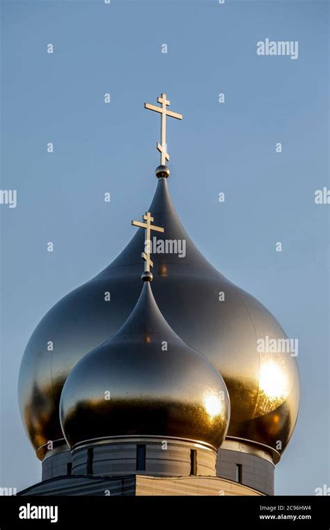 Paris, France. Holy Trinity Russian orthodox church Stock Photo - Alamy