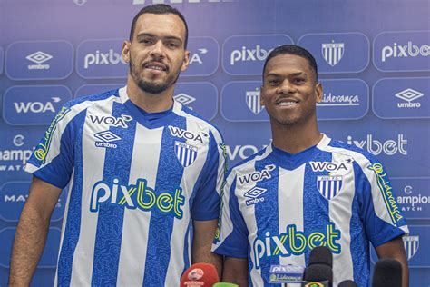 VÍDEO Avaí apresenta mais dois reforços para a Série A do Brasileirão