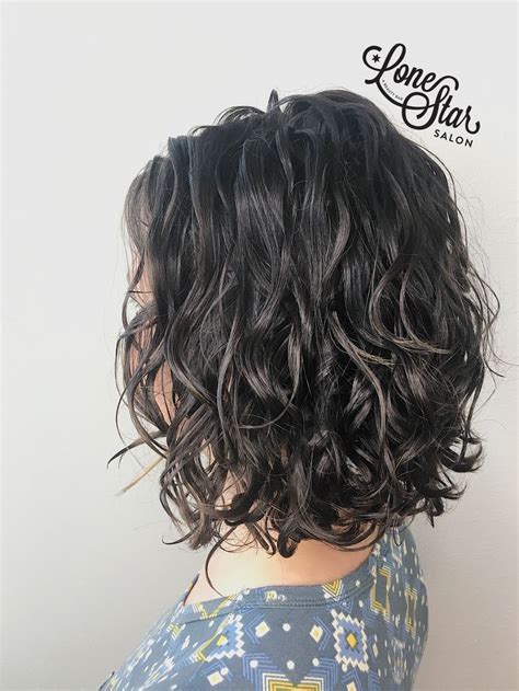 6 Outstanding Soft Curl Hairstyles For Short Length Hair