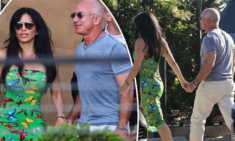 Jeff Bezos And His Girlfriend Celebrate A Friend S Birthday In Malibu