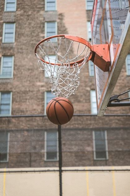 Quadra De Basquete Em Nova York Foto Premium