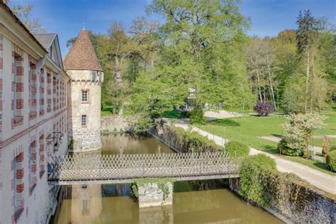 Carte Postale Du Château De La Cour Senlisse Noblesse And Royautés