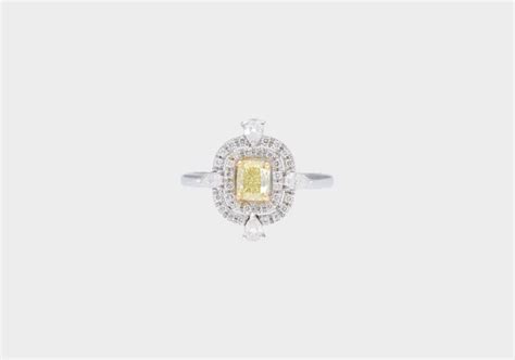 Natural Fancy Intense Yellow Diamant Ring Ct Diamonds Only