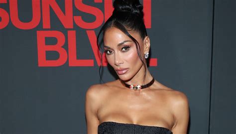 Nicole Scherzinger Gets 6 Minute Mid Show Standing Ovation During