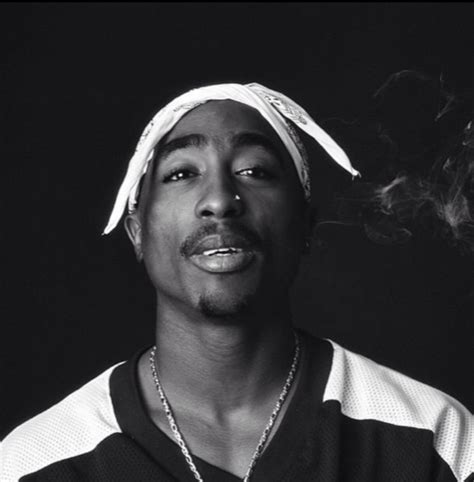 Pin By Lacey Lewis On Tupac Shakur Tupac Shakur Tupac Pictures Tupac