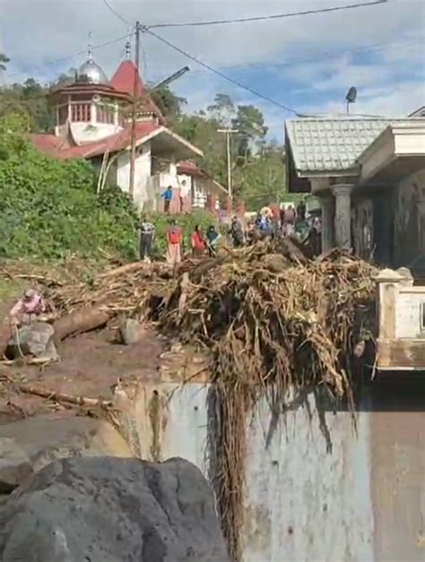 Banjir Bandang Di Tanah Datar Dan Agam Telan Belasan Korban Jiwa