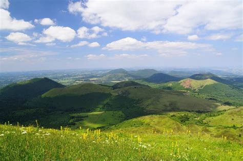 Les Plus Beaux Panoramas Qu Offrent Les Volcans D Auvergne