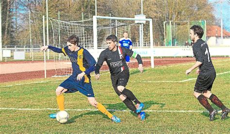 Calw Fc Altburg Verliert Weiteres Schl Sselspiel Fu Ball