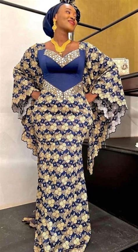 Pin By Aminata Ndao On Robes Brode African Dresses For Women Women