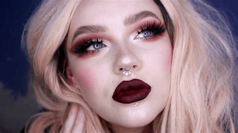 Dramatic Dark Makeup