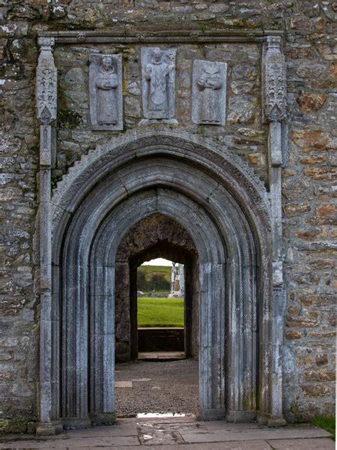 Clonmacnoise | Midlands Ireland