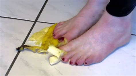 Banana Crushing Crush Vol 1 Barefoot Youtube