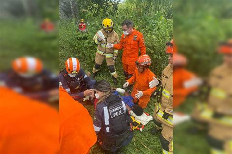 Homem Tem M O Esmagada Por Trator Em Rea Rural Do Df Metr Poles