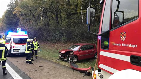 Verkehrsunfall Auf Der Autobahn Feuerwehr Meinerzhagen