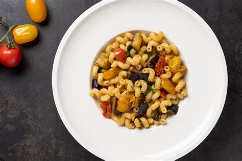 Ricetta Pasta Con Melanzane E Pomodorini Cucchiaio Dargento